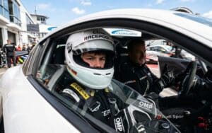 Sicherheit auf der Ideallinie: Das Ausbildungskonzept der Young Driver Experience